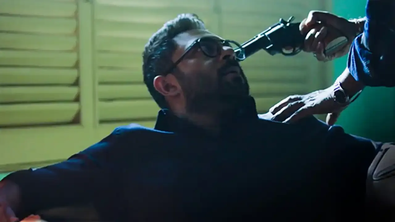 Eta Kar Golpo?