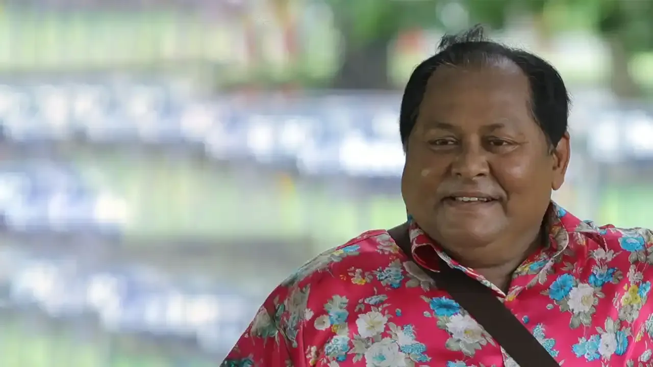 Kharaj Mukherjee