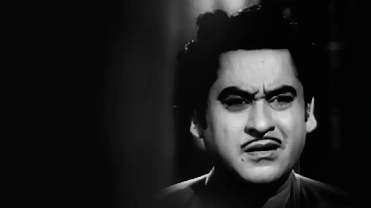 Kapitan ajoyib yolovchini sikmoqda (porno onlayn)